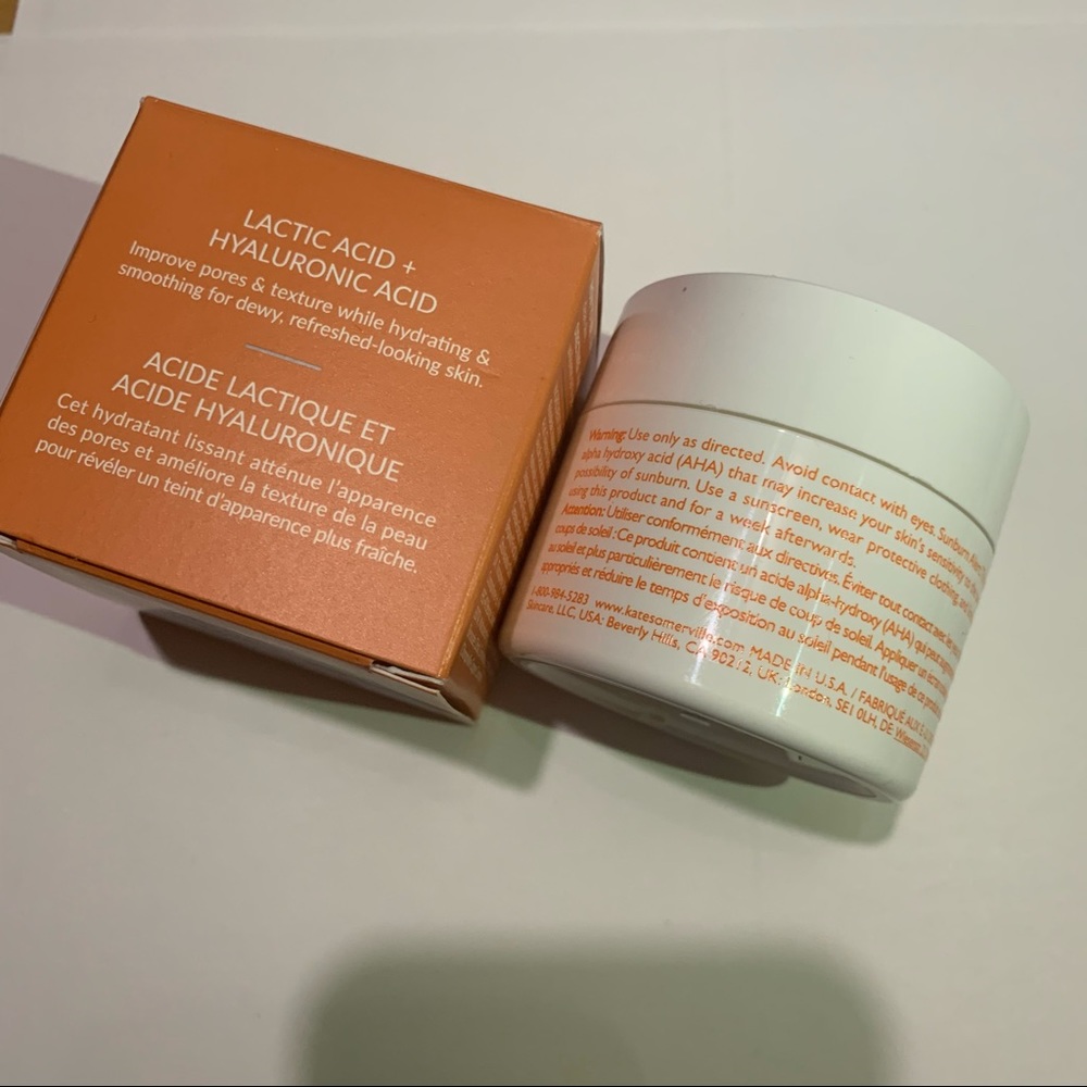 Kate Somerville ExfoliKate glow moisturizer - Picture 3 of 4